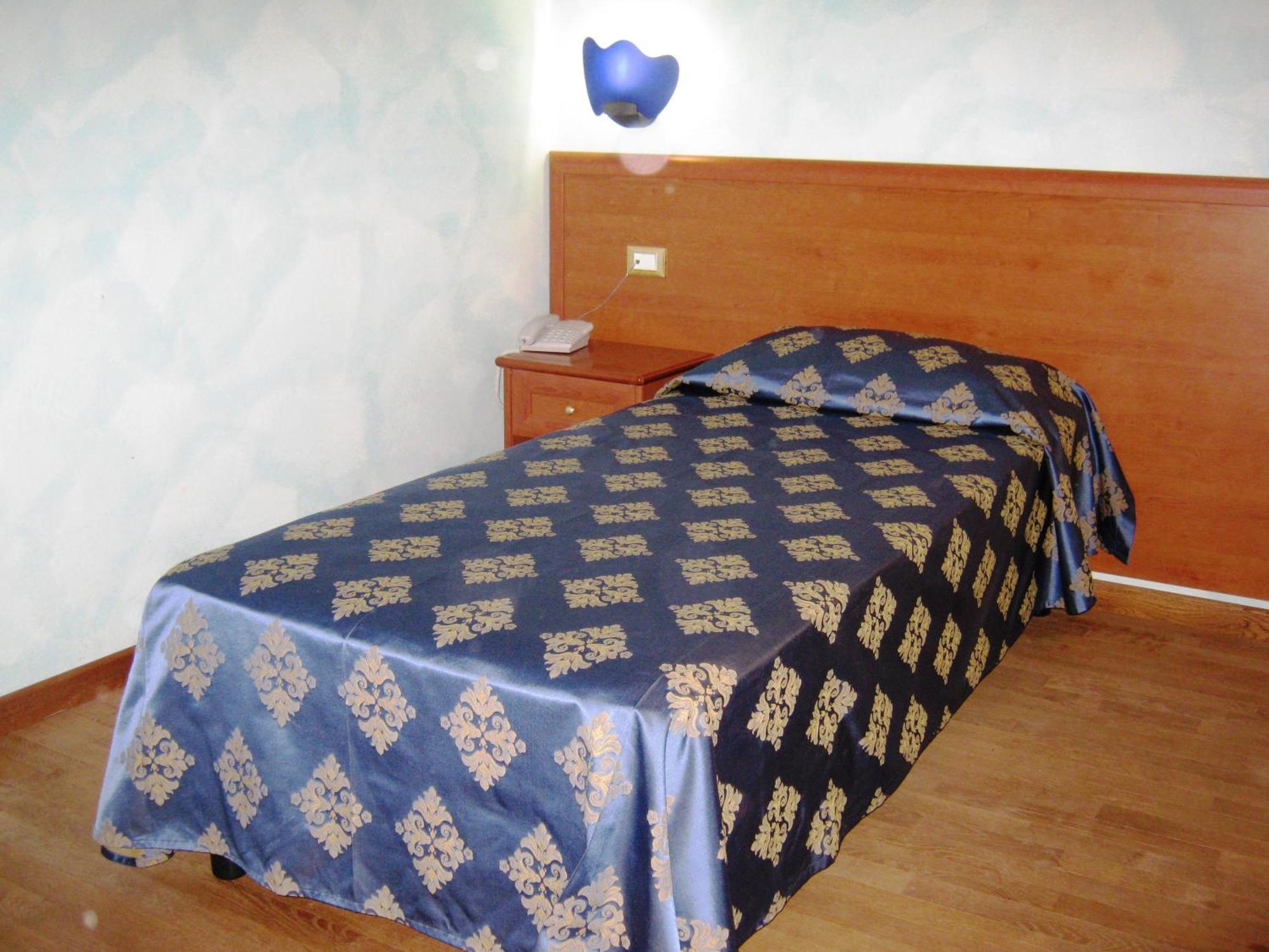 Hotel Villa D'Evoli Castropignano Habitación foto